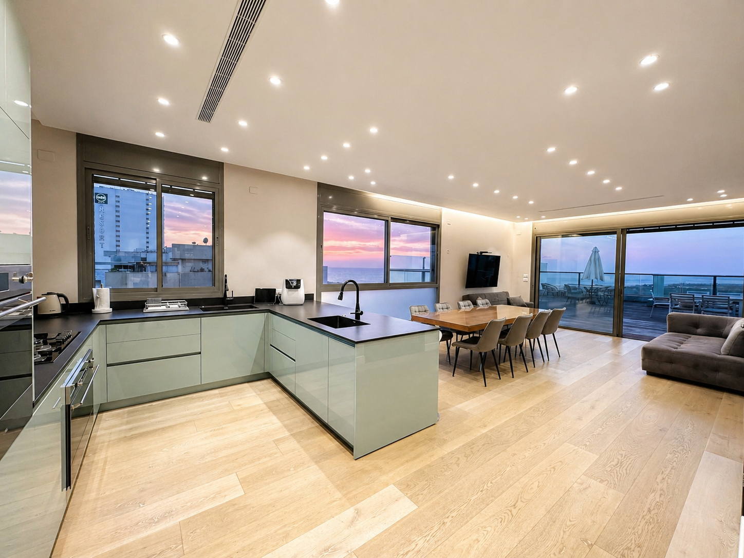 Penthouse | Givat Olga 