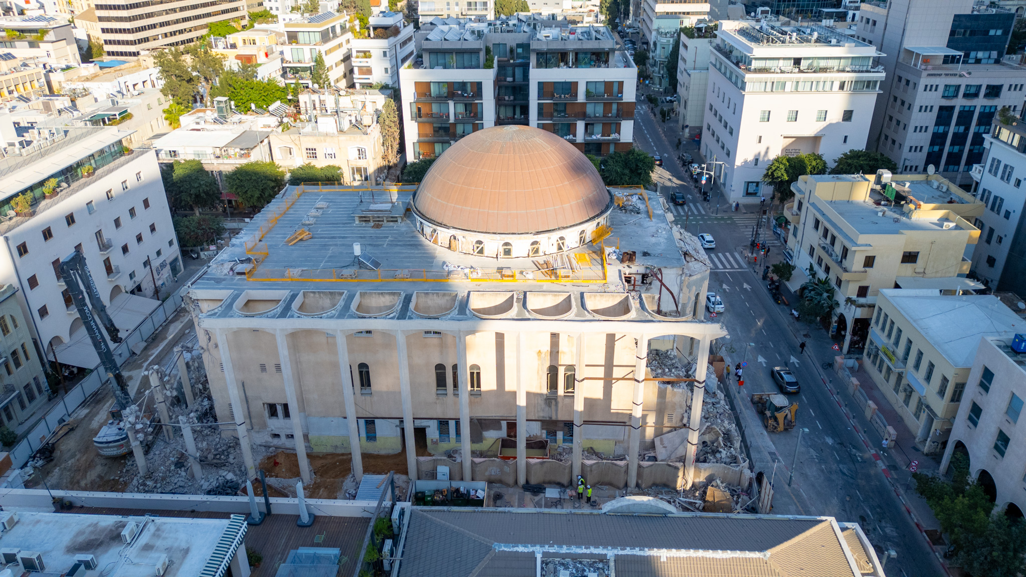 2P | Ehad haam | Tel Aviv 
